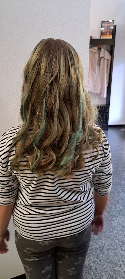 Frisur und Styling im Salon Karola
